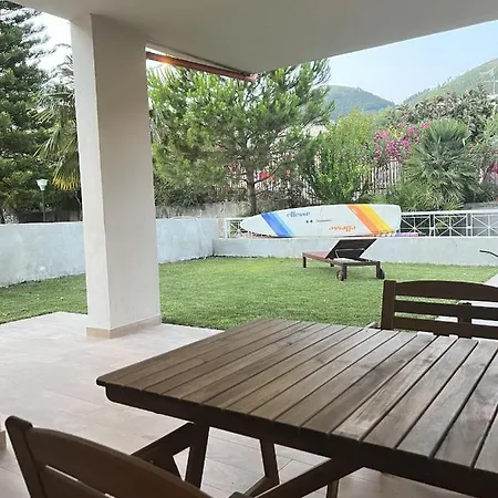 Holiday home Cataleya